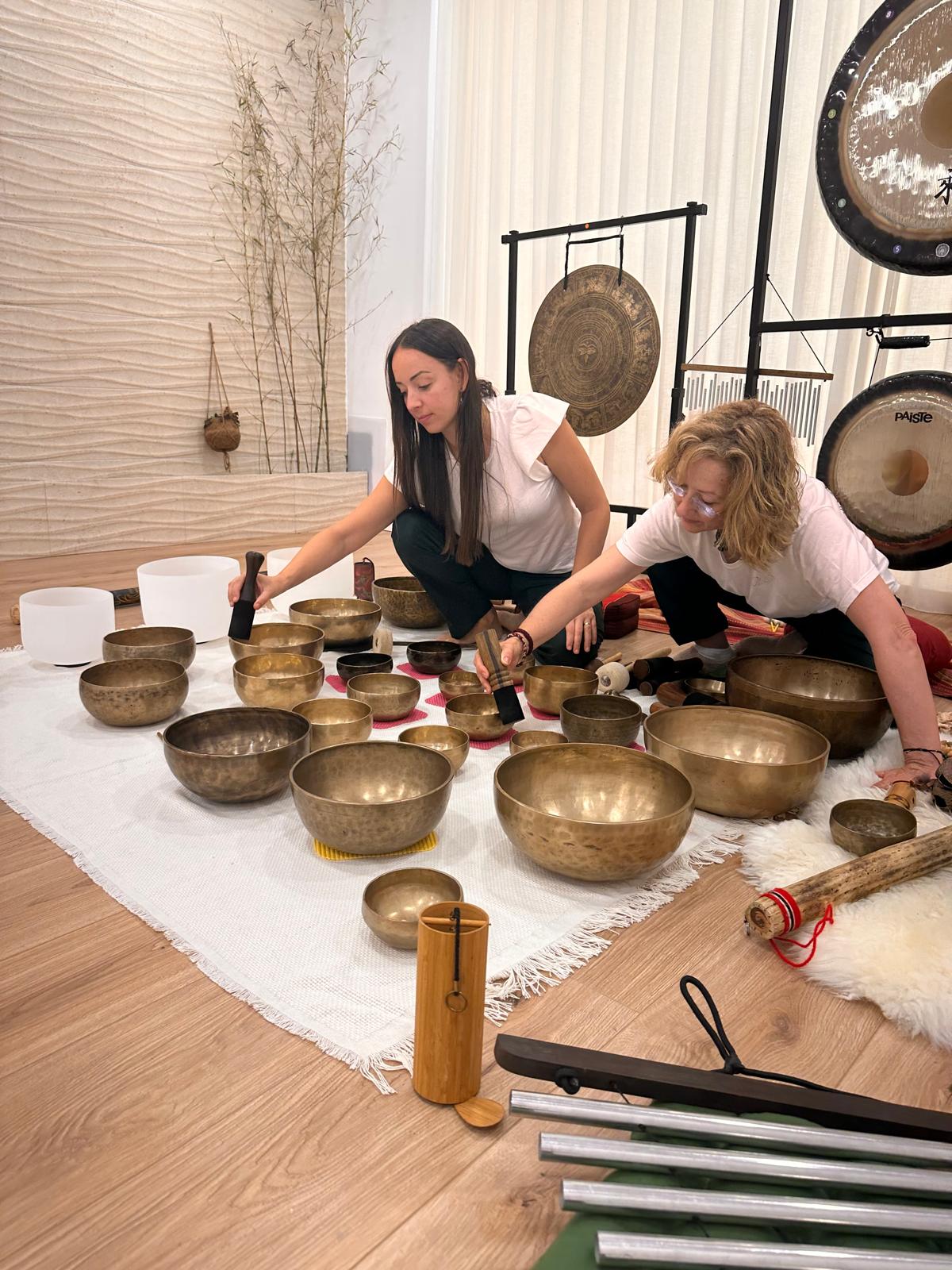 Sesión de cuencos tibetanos y gongs.